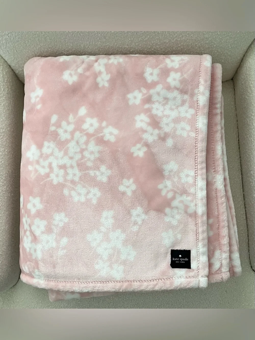 Kate’s Spade Pink / White Sweet Floral Flower Throw Blanket